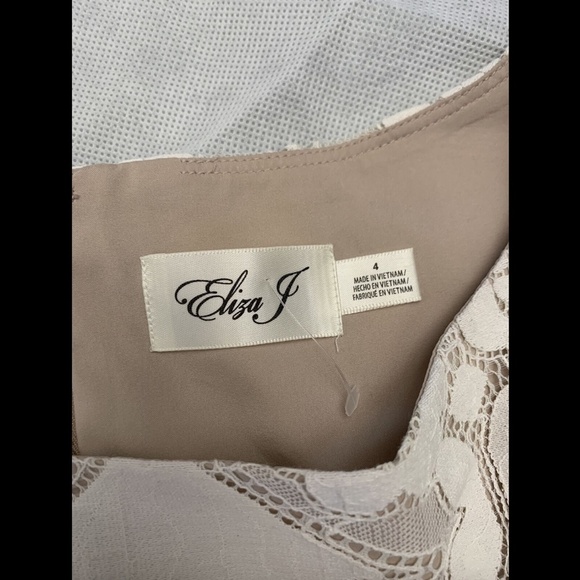NEW $128 Eliza J Lace‎ Shift Dress in Ivory [ SZ 4 ] - Picture 4 of 12
